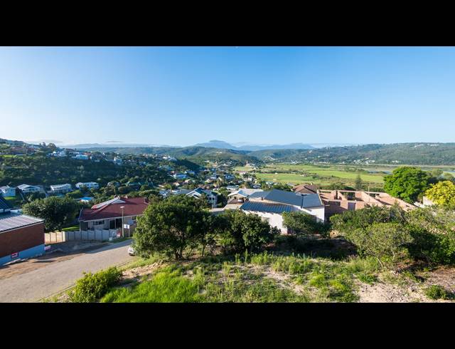 775M² VACANT LAND FOR SALE IN BERGSIG